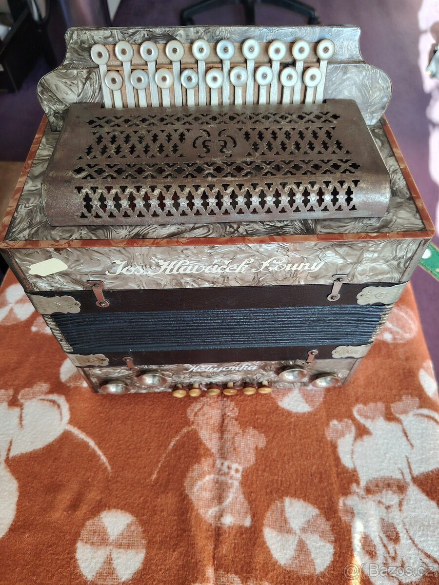 HELIGONKA JOSEF HLAVÁČEK