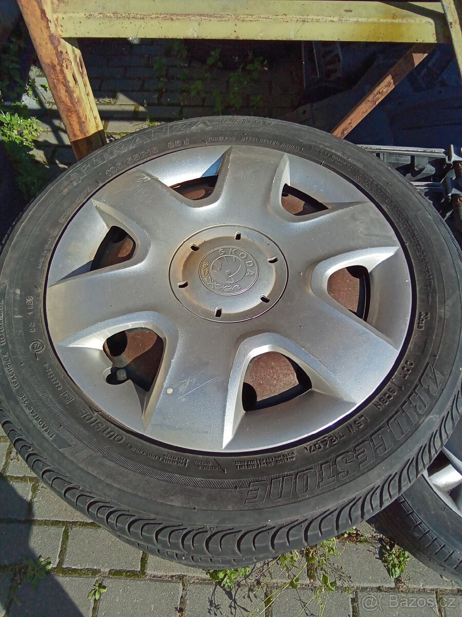 Kola škoda 195/55r 15