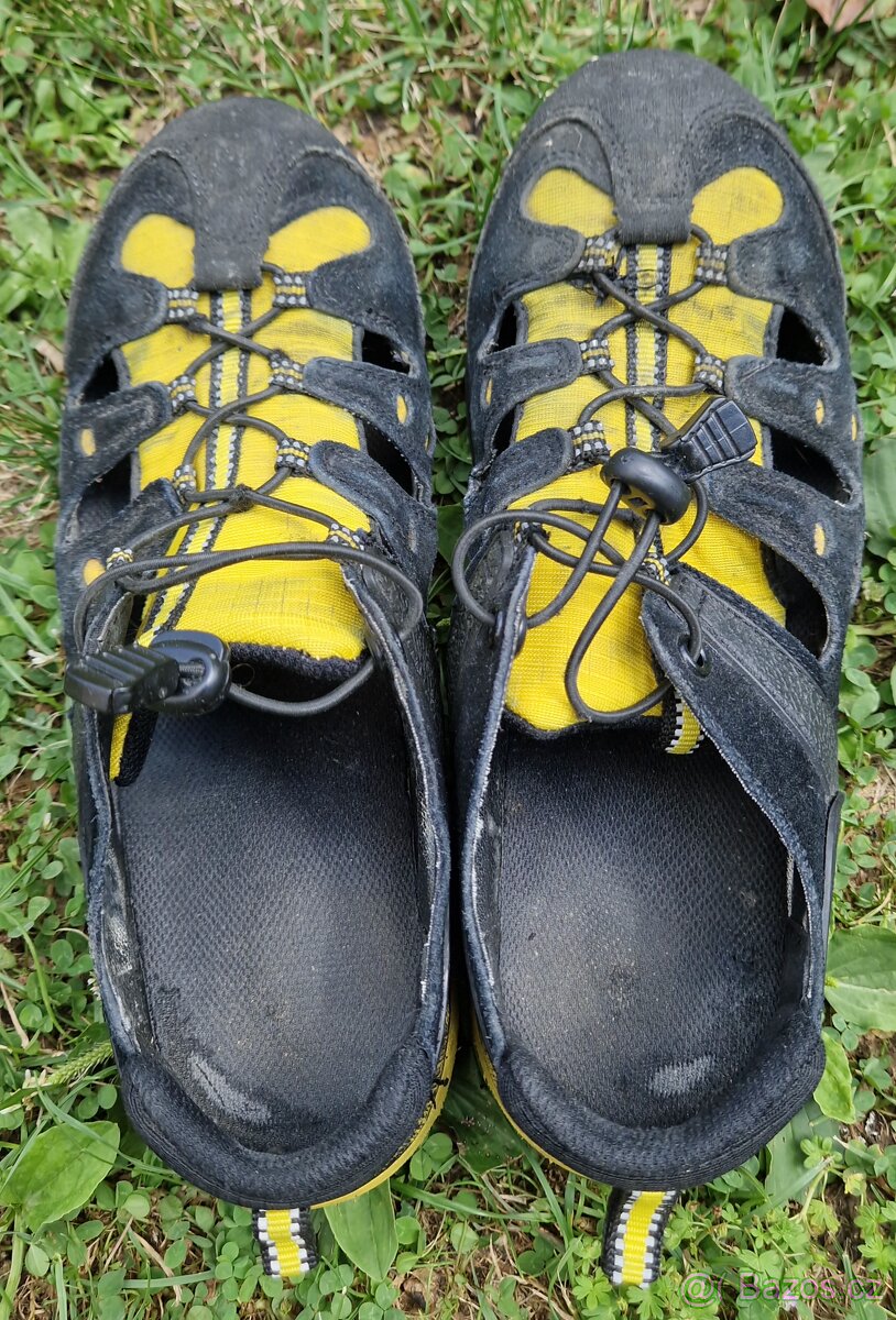 Bezpečnostní sandály v. 44/29cm