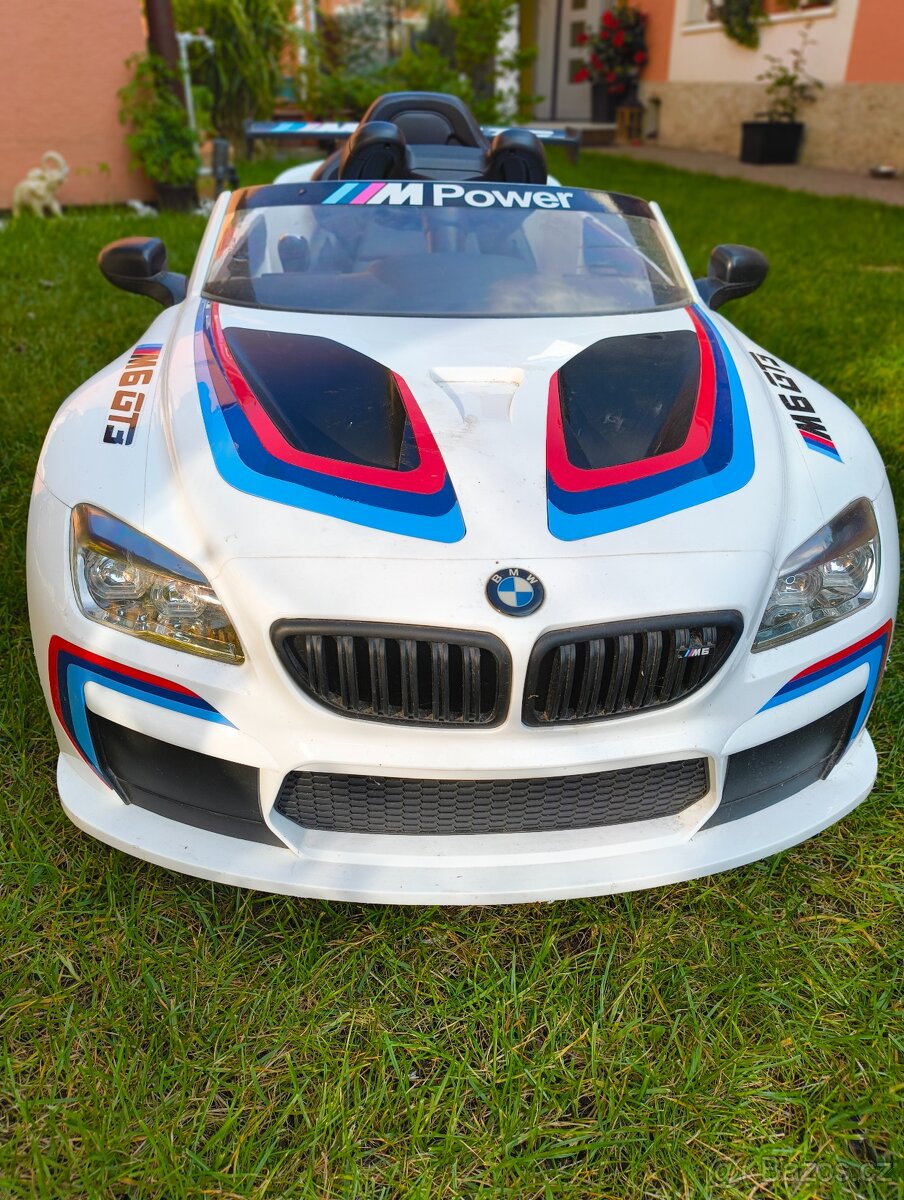 Prodám dětské elektrické auto BMW M6