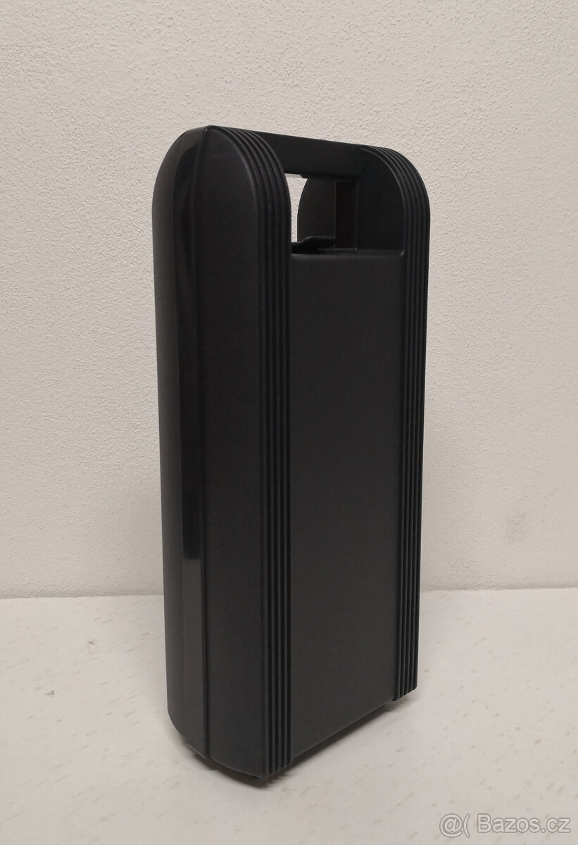 Plastové puzdro na audiokazety