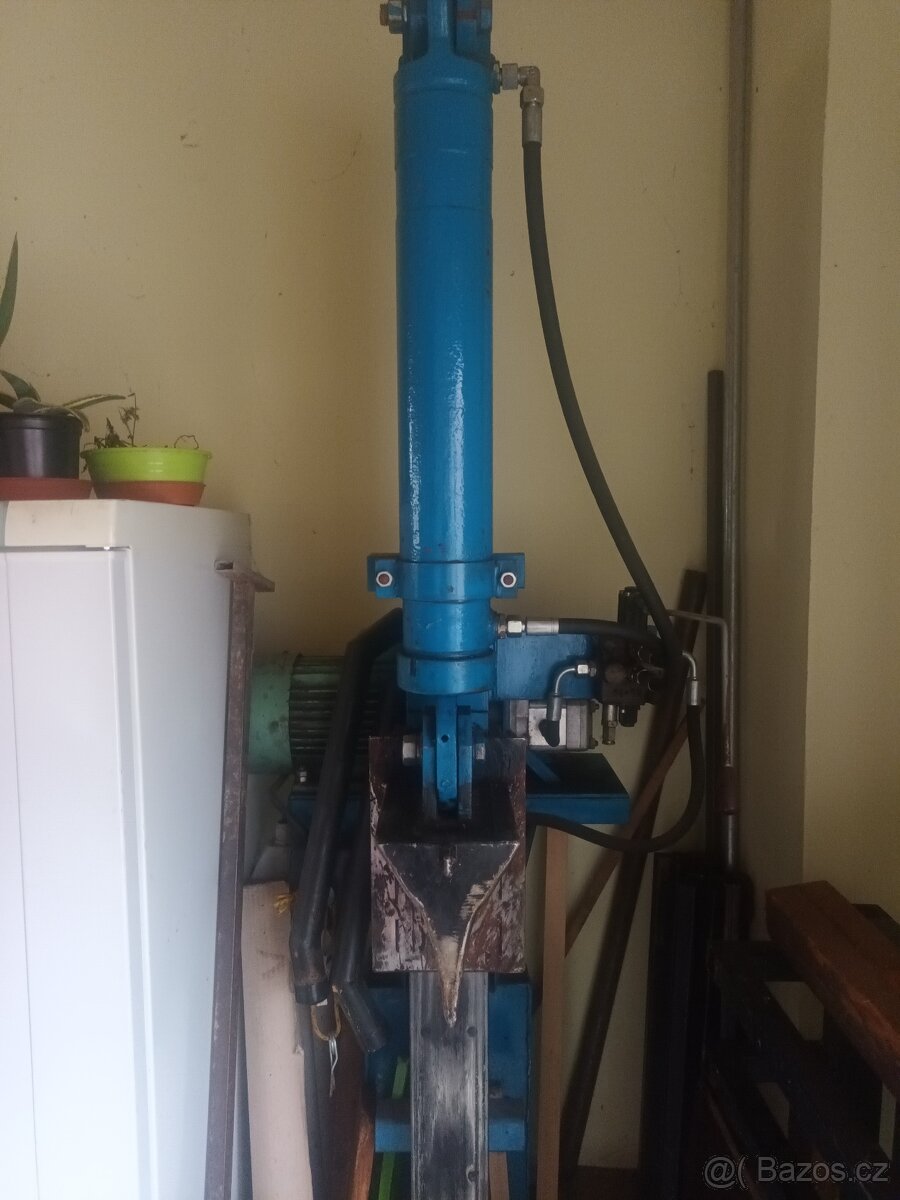 Hydraulicka štipacka