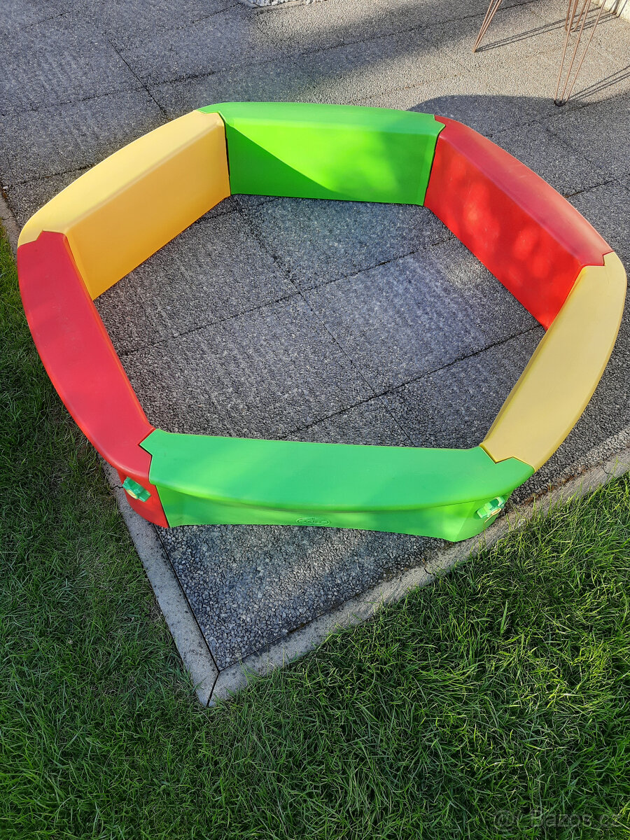 Skládací plastové pískoviště