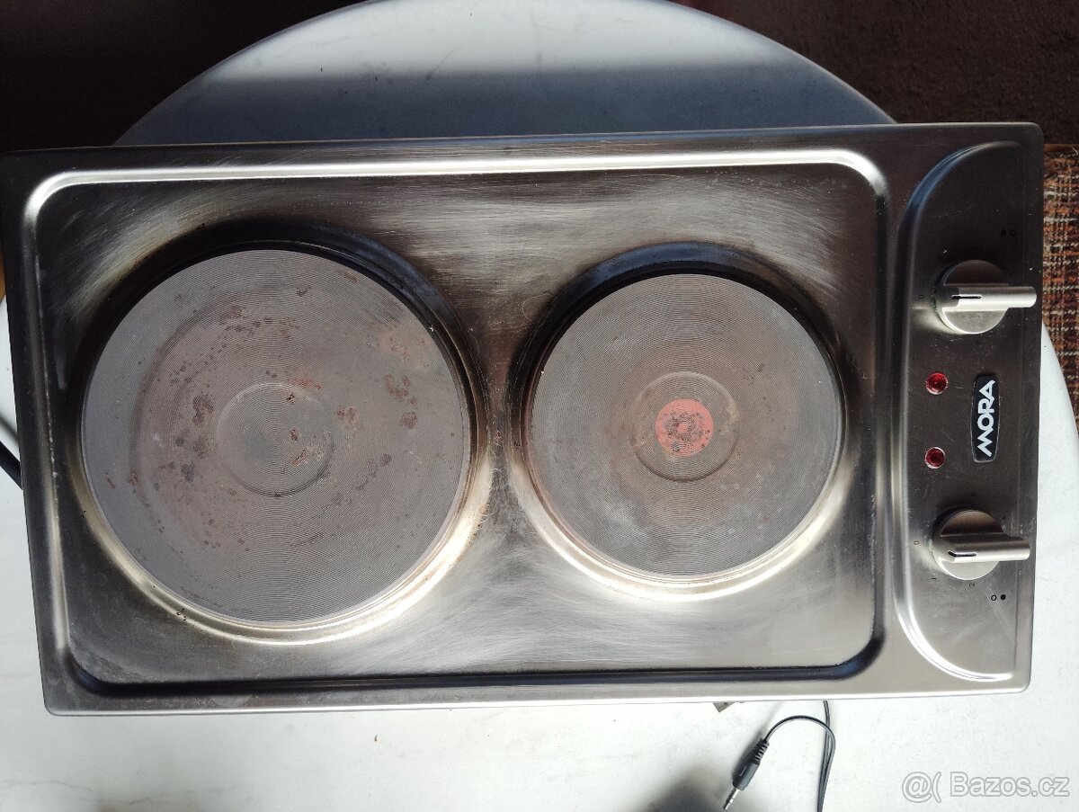 Vestavný vaiřč elektrický