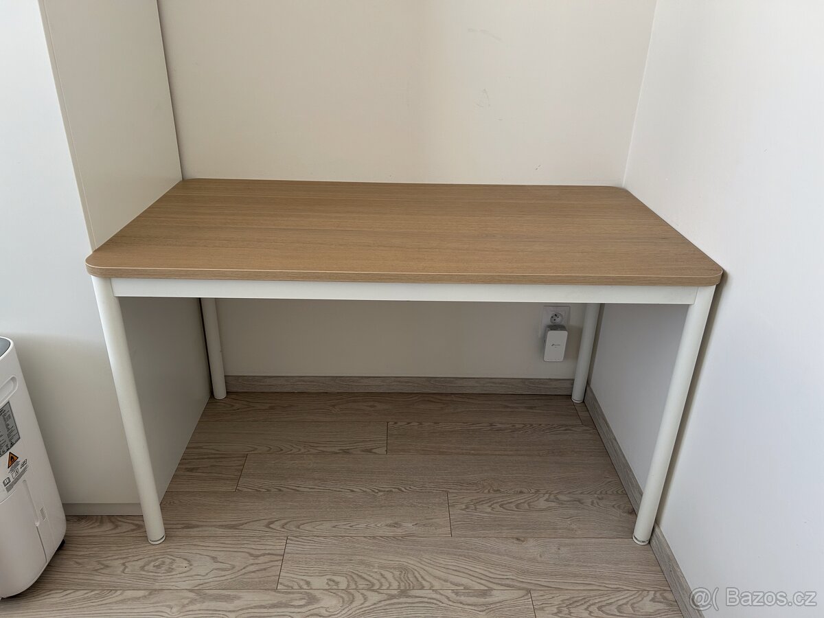 Stůl Ikea 130x70 cm