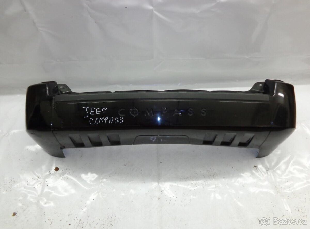Zadní nárazník Jeep Compass