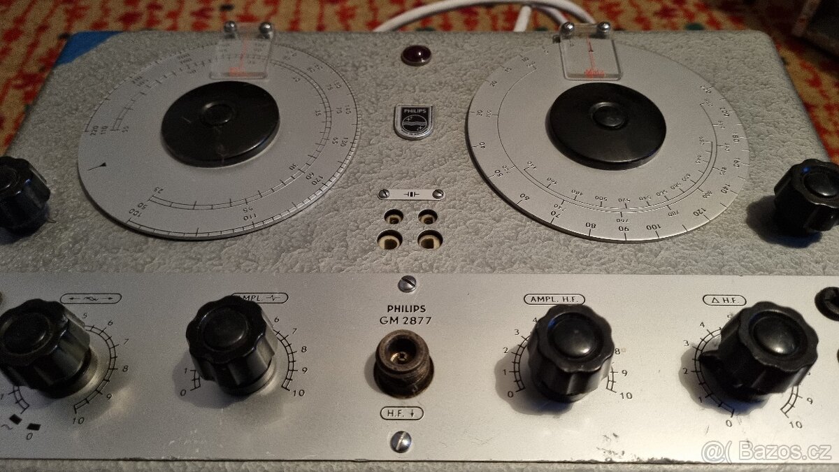 Přístroj Philips GM 2877