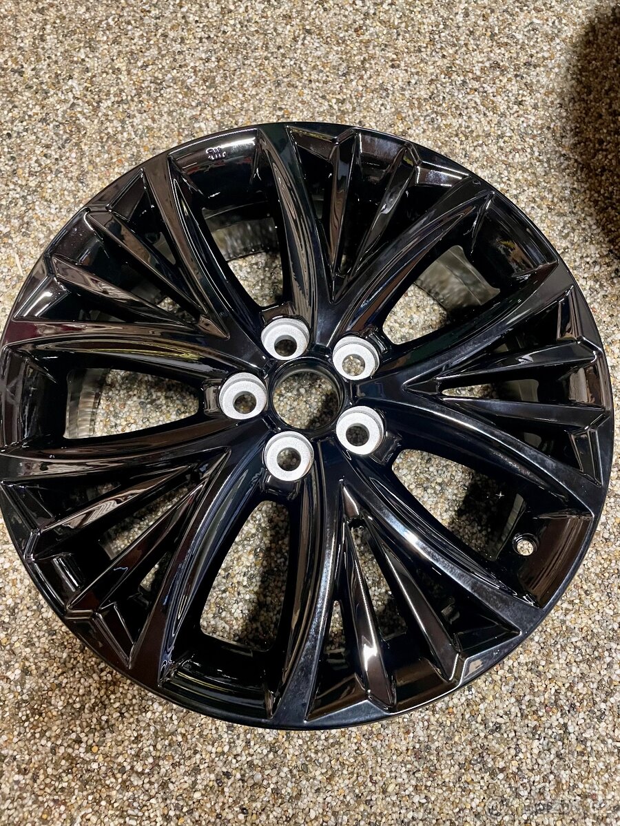 Originál alu disk Toyota