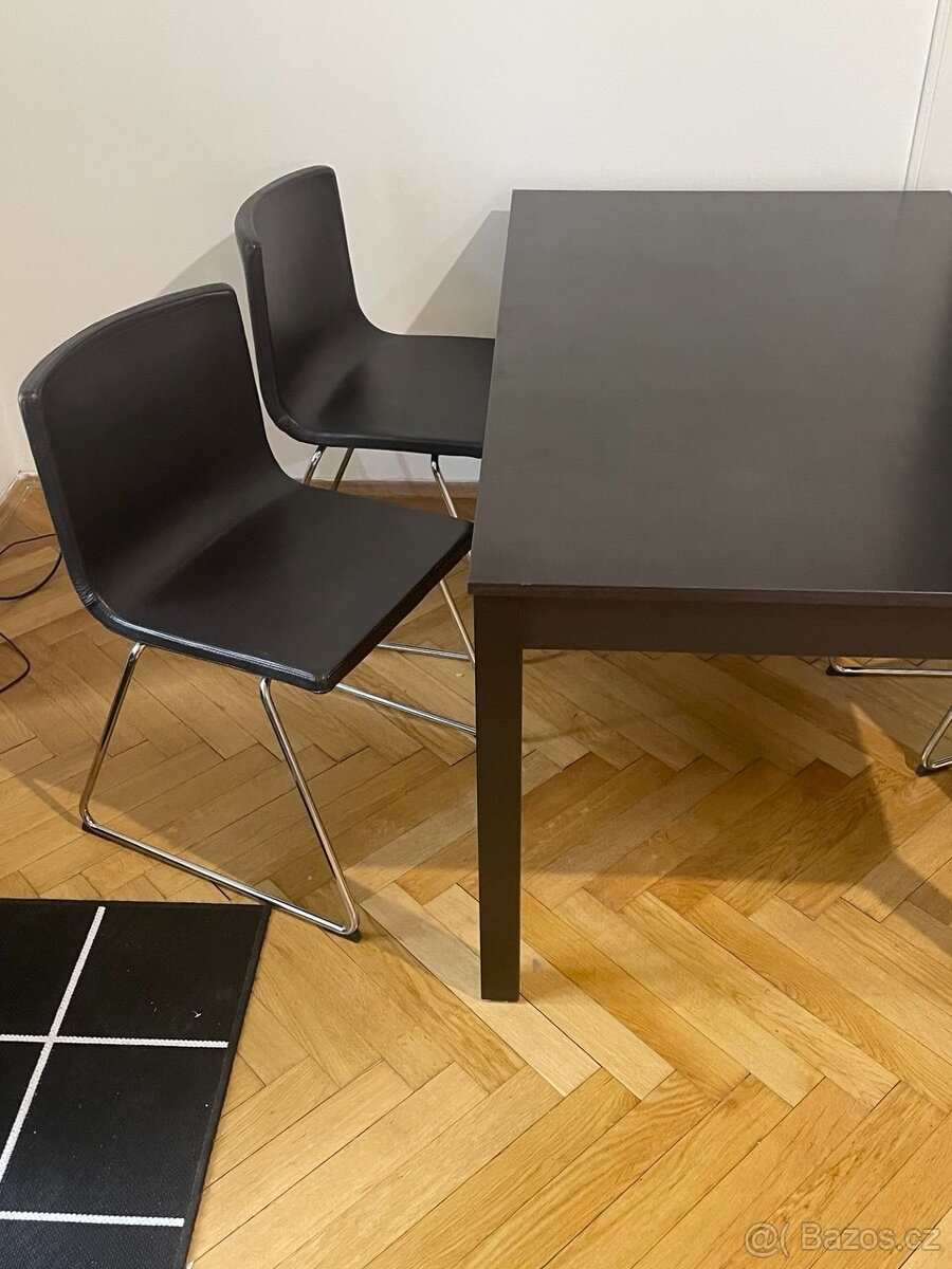 Luxusní jídelní židle Bernhard (4 ks) + stůl možno levně