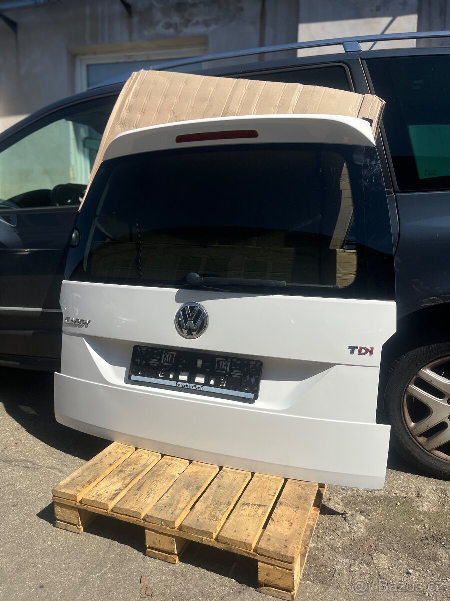 Vw Caddy Maxi 3 Face 2017 LB9A zadní víko, vrata, dveře