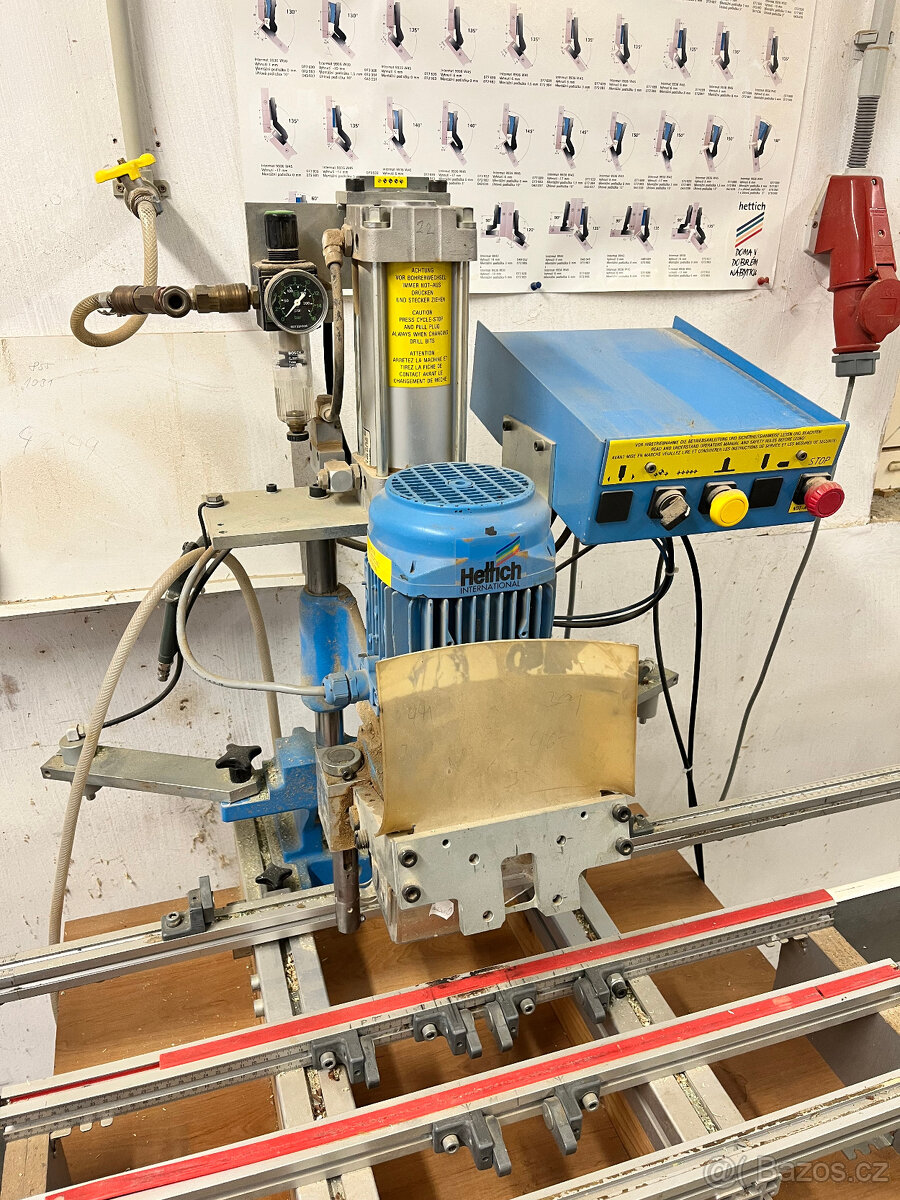 Hettich BLUE MAX 8 vrtací poloautomat