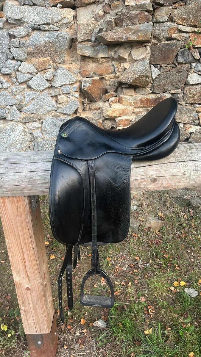 Drezurní sedlo Prestige Venus