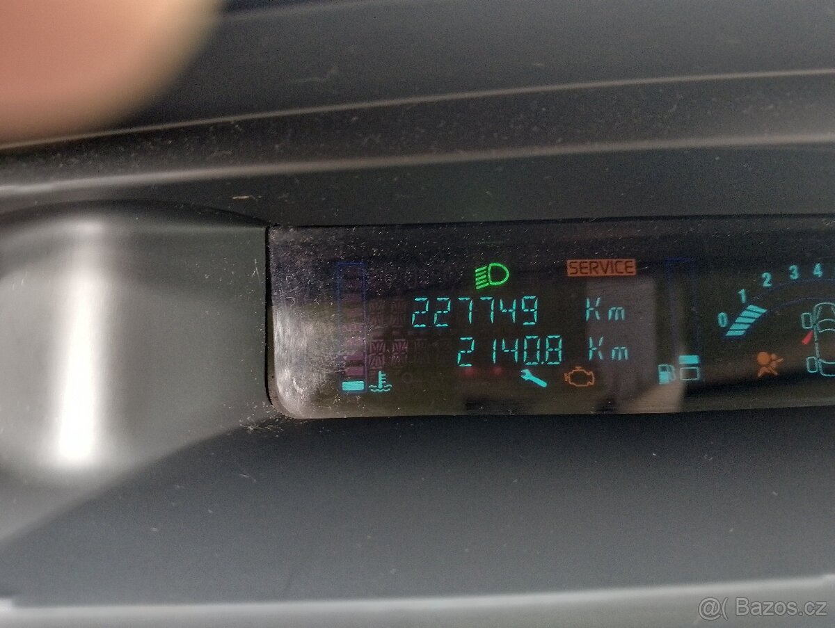Renault - Scenic 2,0L benzín - automat, 7 m
