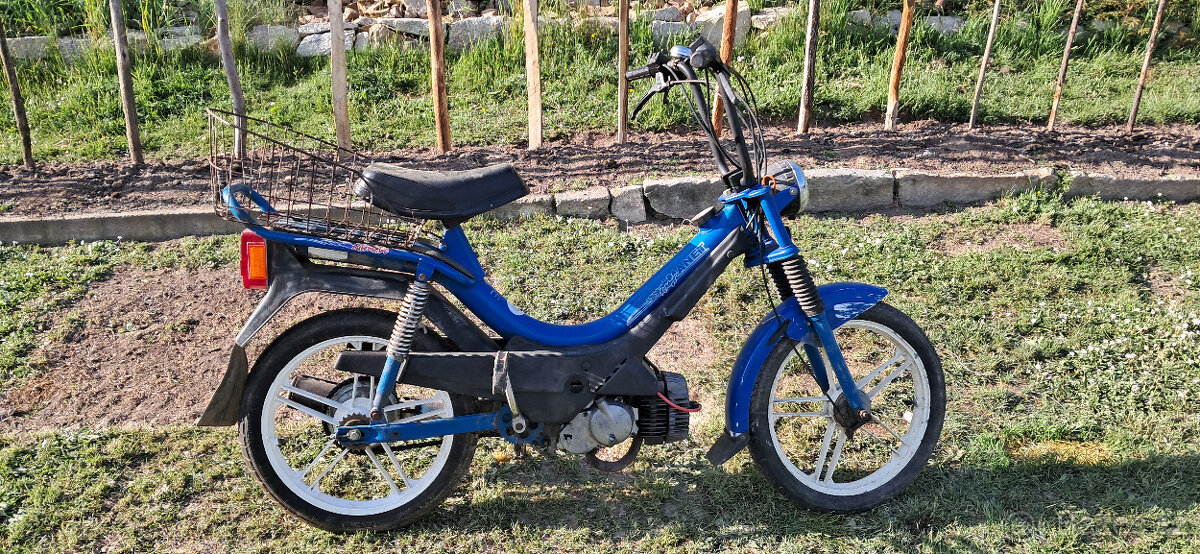 Manet korádo 216