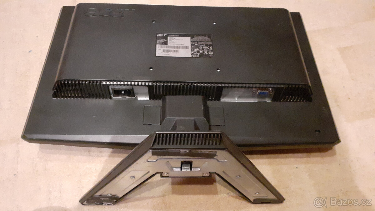 monitor Acer 19"