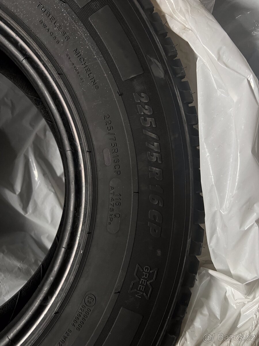 Nové letní pneu 225/75/16 CP Michelin Agilis Camping