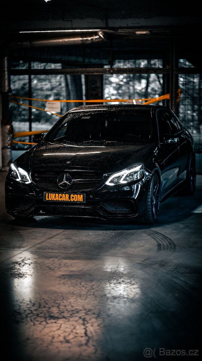 Mercedes-Benz E350d 4MATIC | 63S Paket | ALL BLACK EDITION