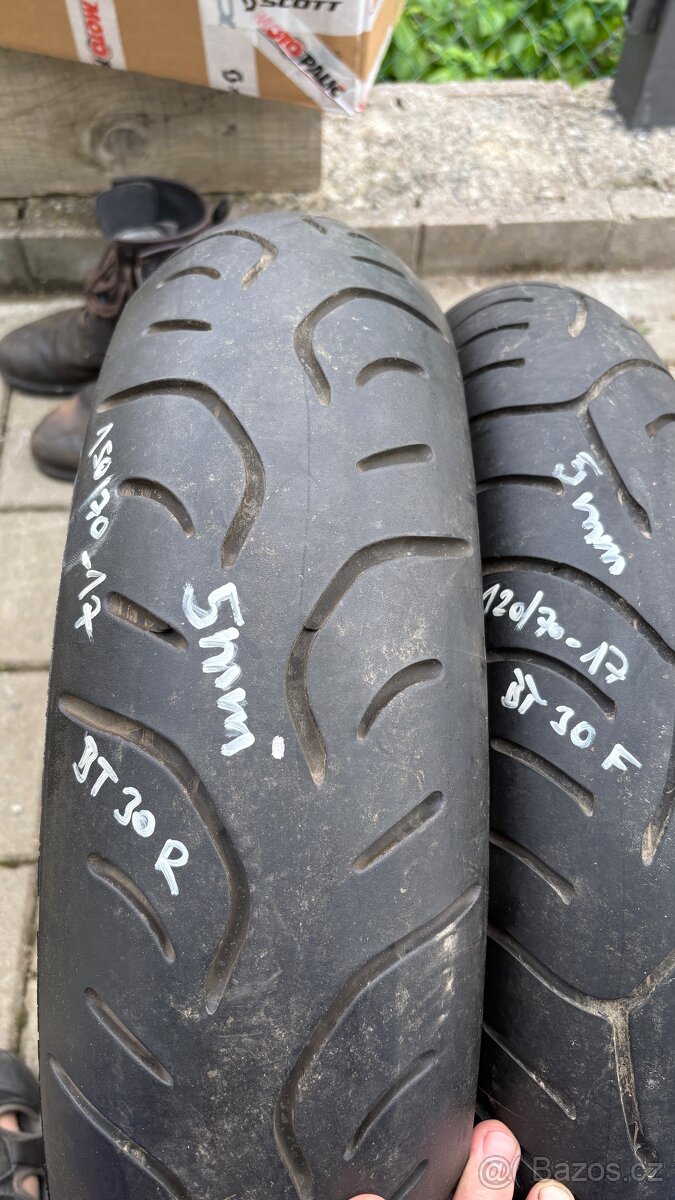 Motopneu Bridgestone BT30 150/70-17 a 120/70-17