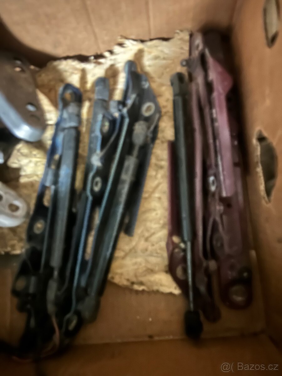 BMW e36 panty kufru a motorová elektrika m44