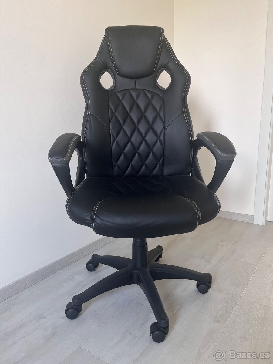 Kancelářská / pracovní židle – 1550 Kč