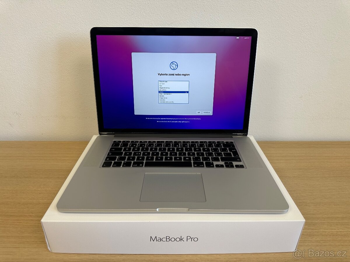 MacBook Pro 15” Retina (Mid 2015) – 16 GB RAM, 512 GB SSD