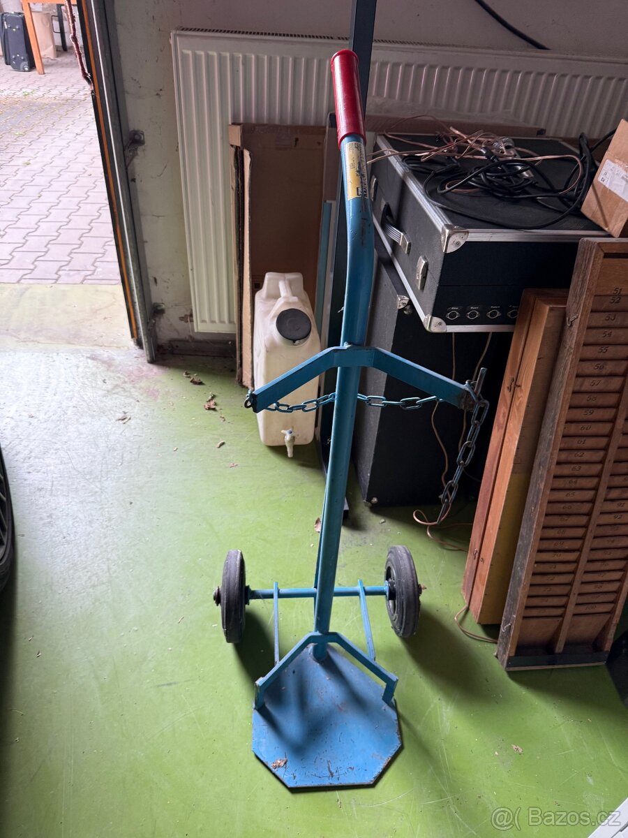 Rudl na tlakové láhve