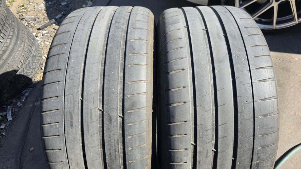 Letní pneu 275/35/19 Michelin