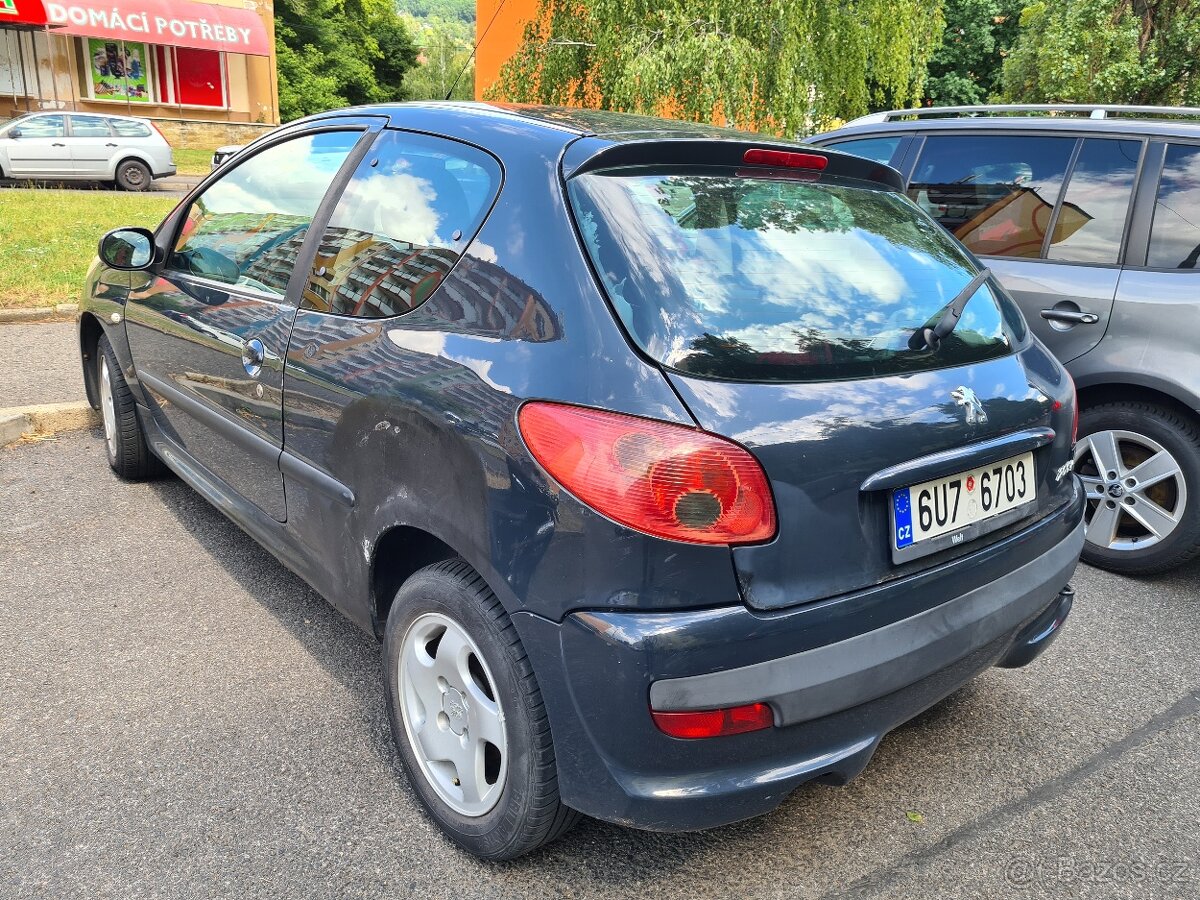 Peugeot 206 +