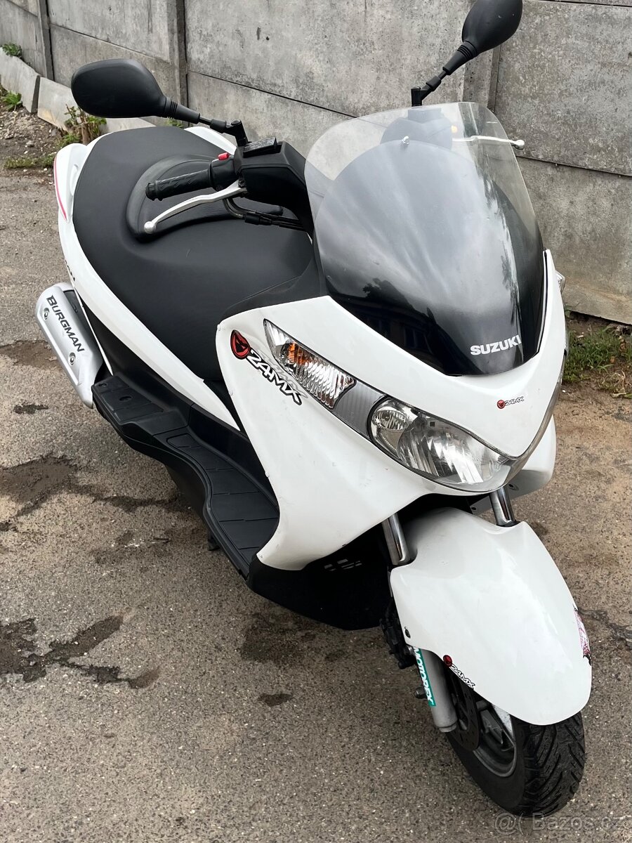 Suzuki Burgman 125