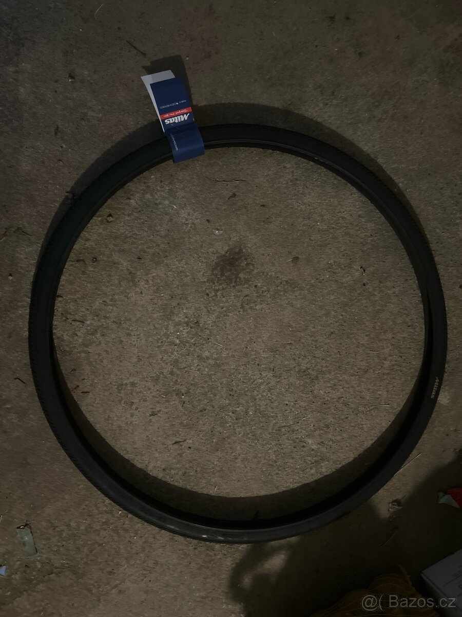 Plast na kolo Mitas