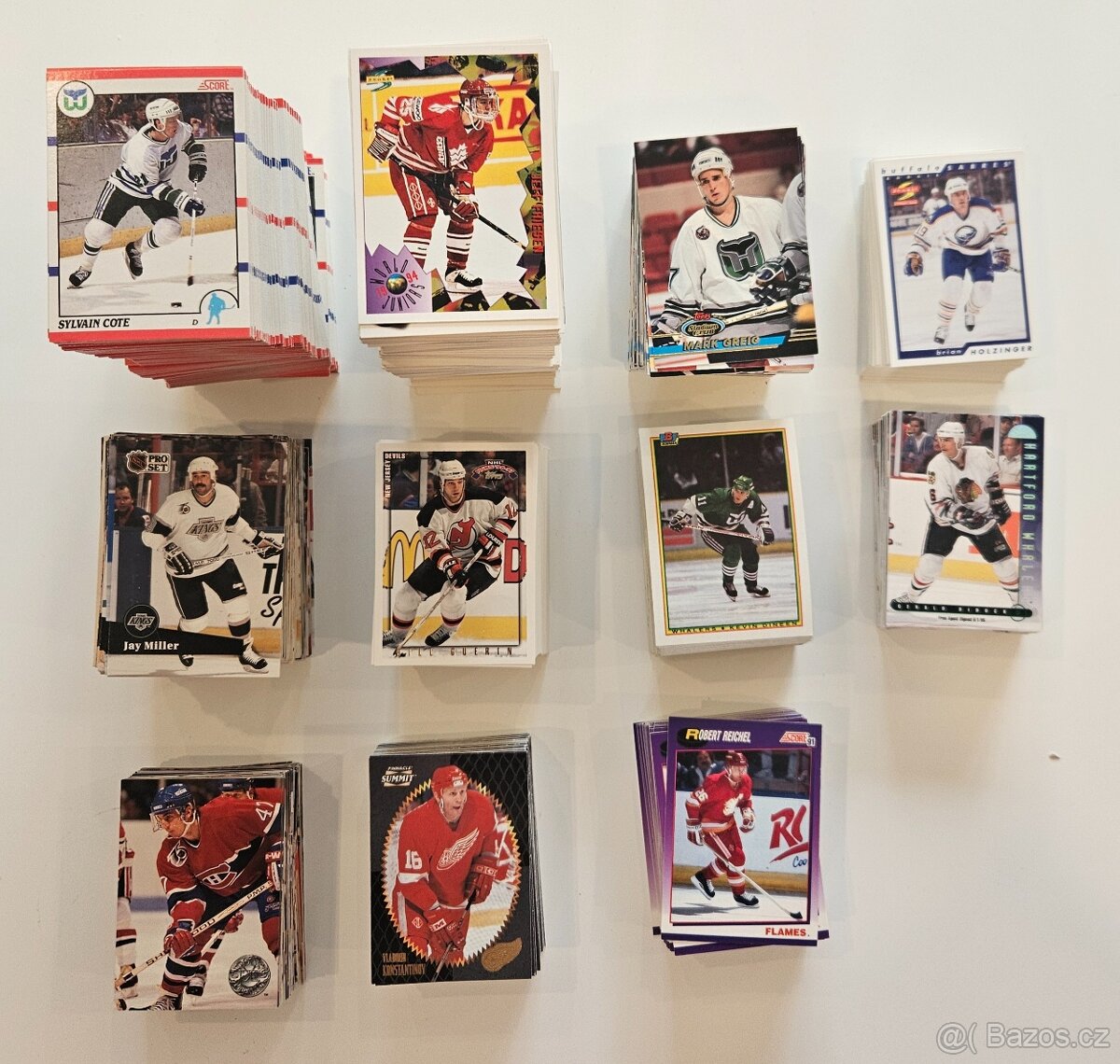 Hokejové kartičky LOT NEW E 1421ks