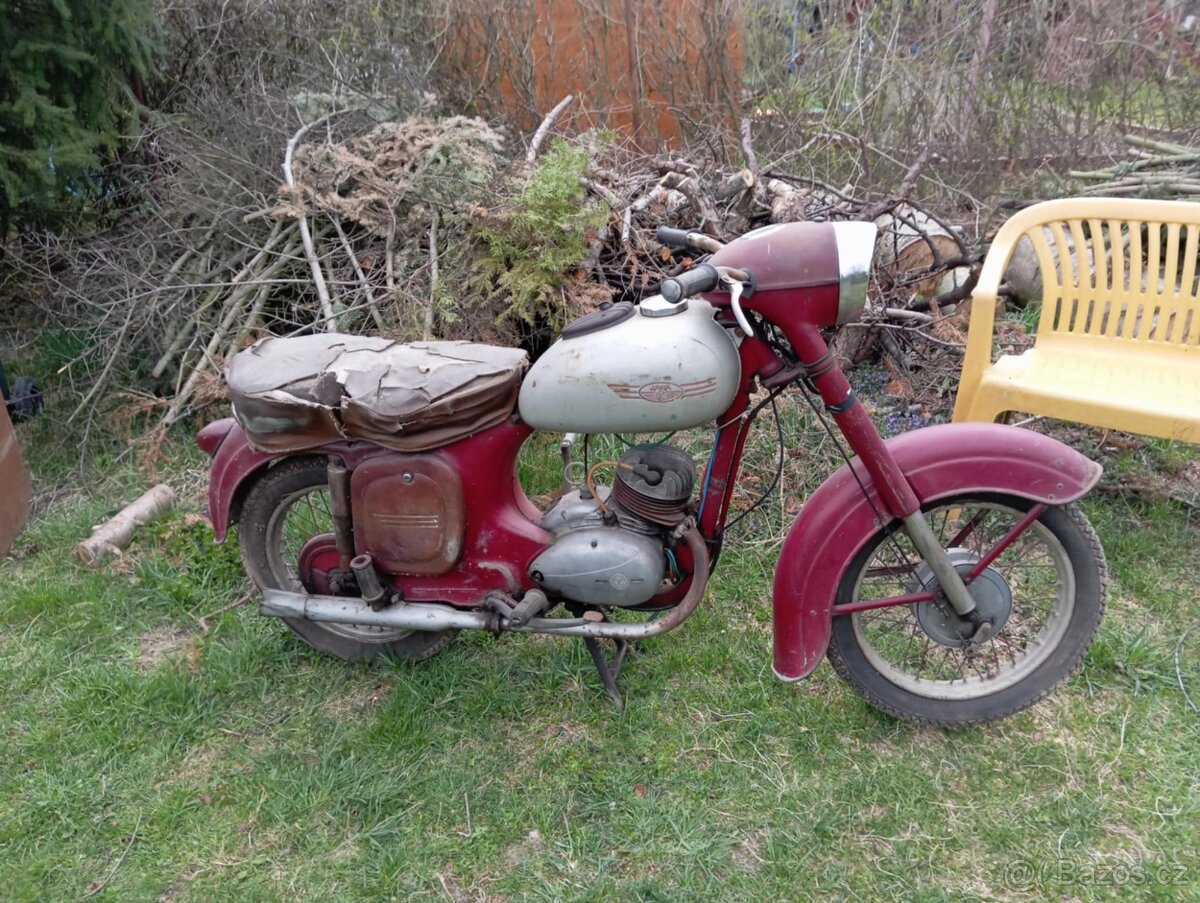 Jawa ČZ 150/352