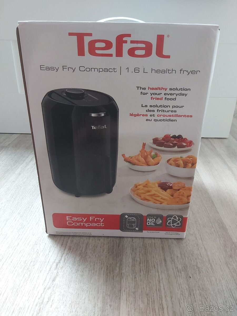 Horkovzdušná fritéza Tefal Easy Fry Compact EY101815 Černá