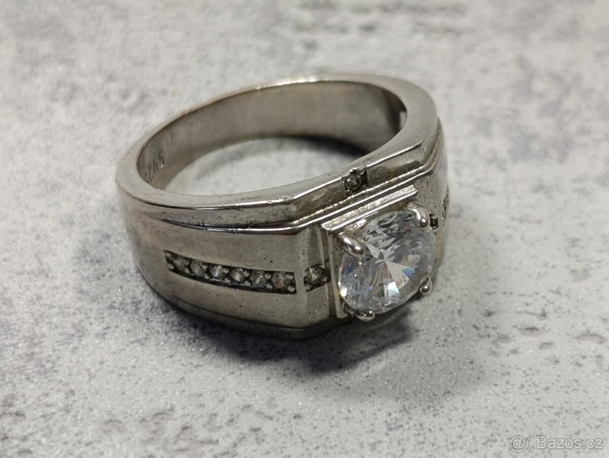 Krásný velmi starý pánský prsten velikost 64