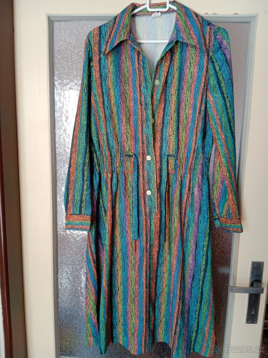 Dámské pruhované šaty