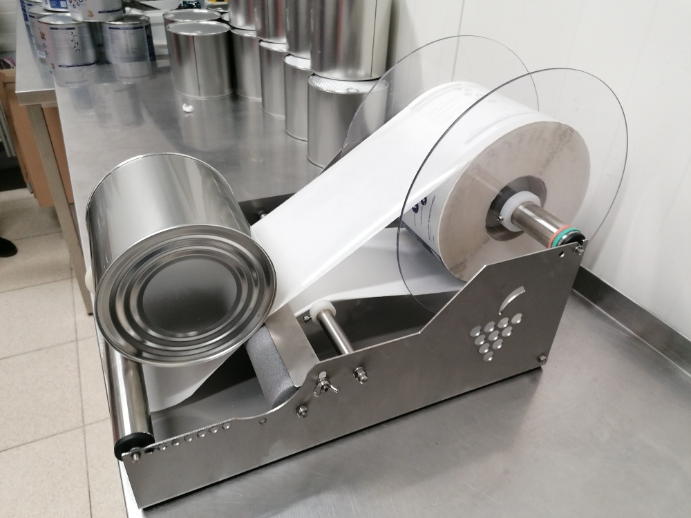 ETIKETOVAČKA NA PLECHOVKY + VIDEO