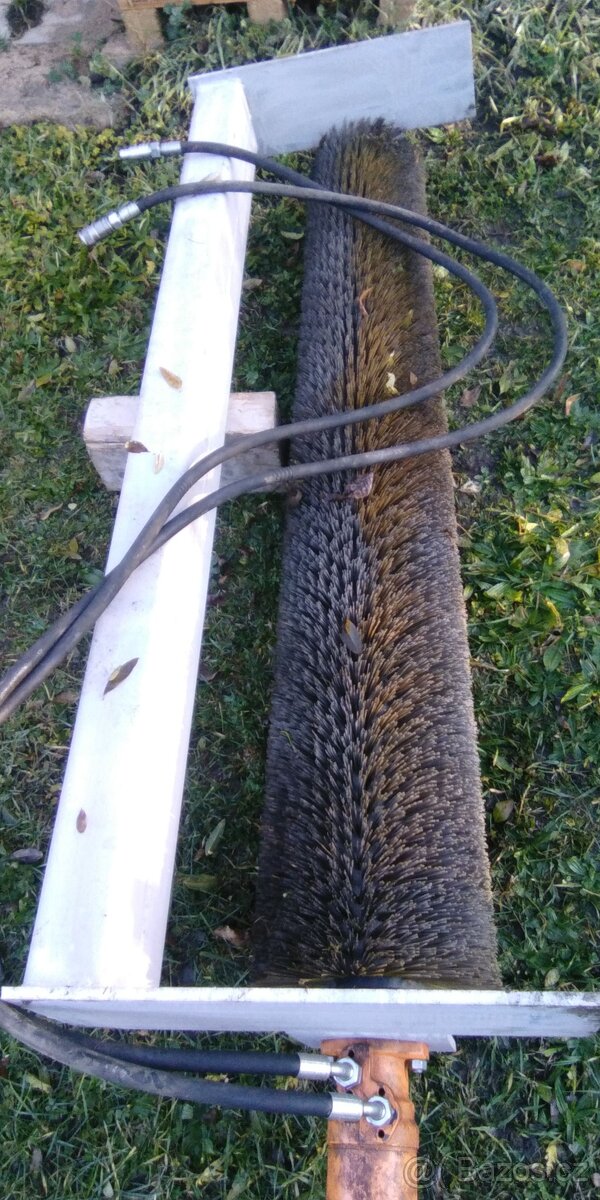 Zametaci kartač koště stroj