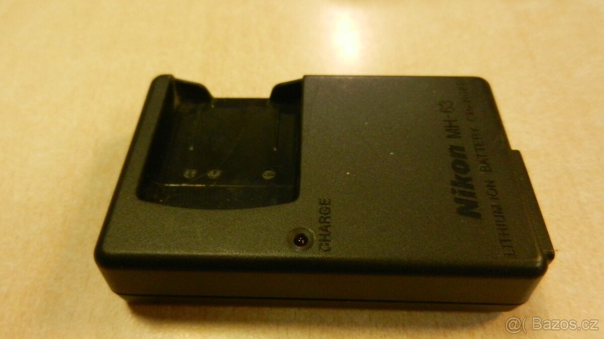 Originál Nikon nabíječka MH-63, MH-53