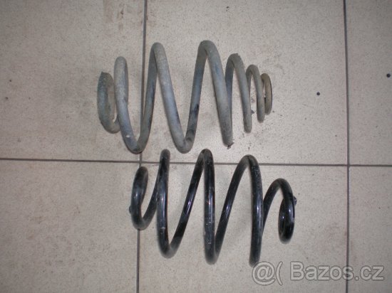 Opel Corsa 1.0 - zadní pružiny