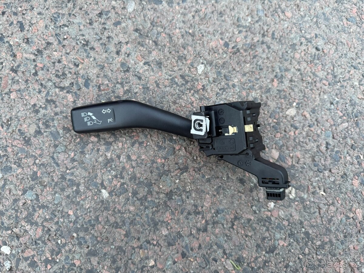 Přepínač světel bez tempomatu levý OCTAVIA II
