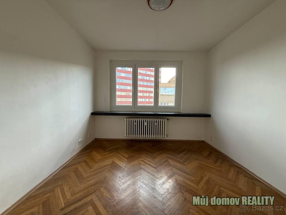 1-room apartment for rent · 150 m² · Praha 7 — 785 €/mo