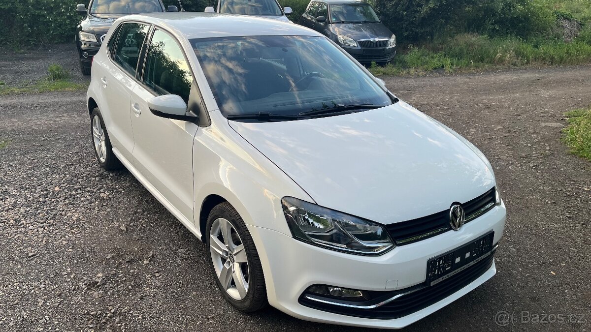 VOLKSWAGEN PÓLO 1.2 TSI,ŘEMEN,SERVISNÍ KNIHA.