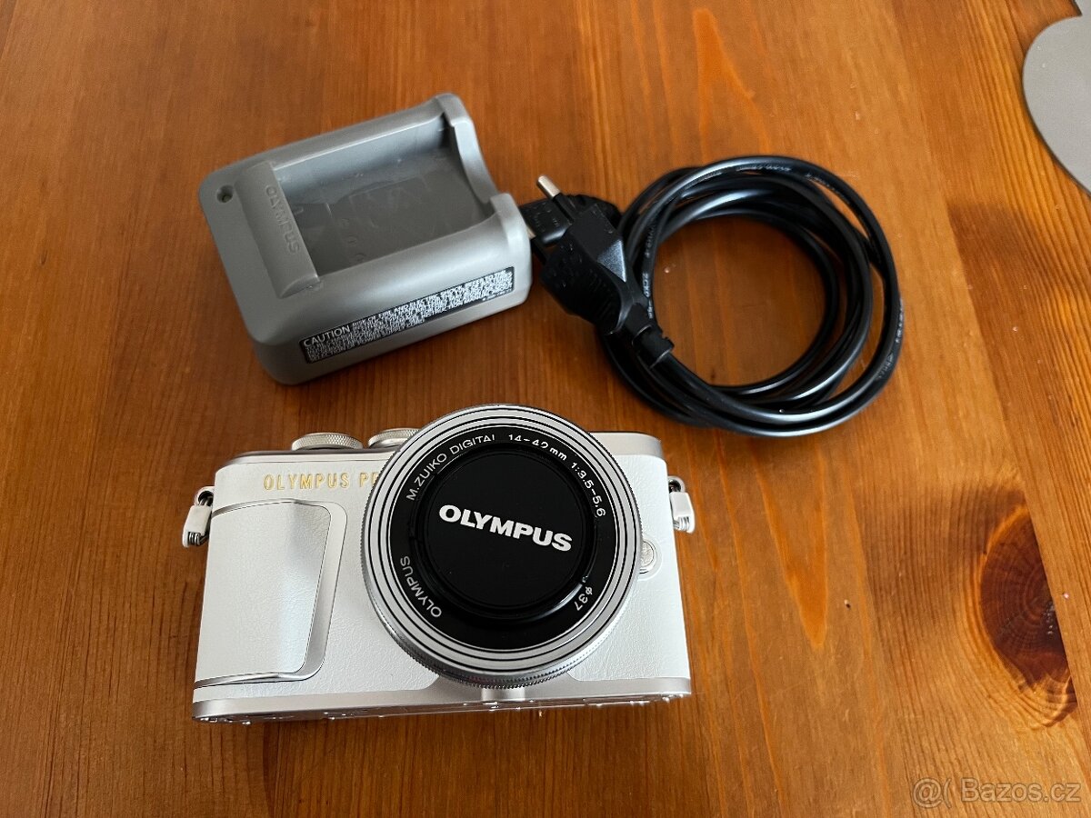 Olympus PEN E-PL9
