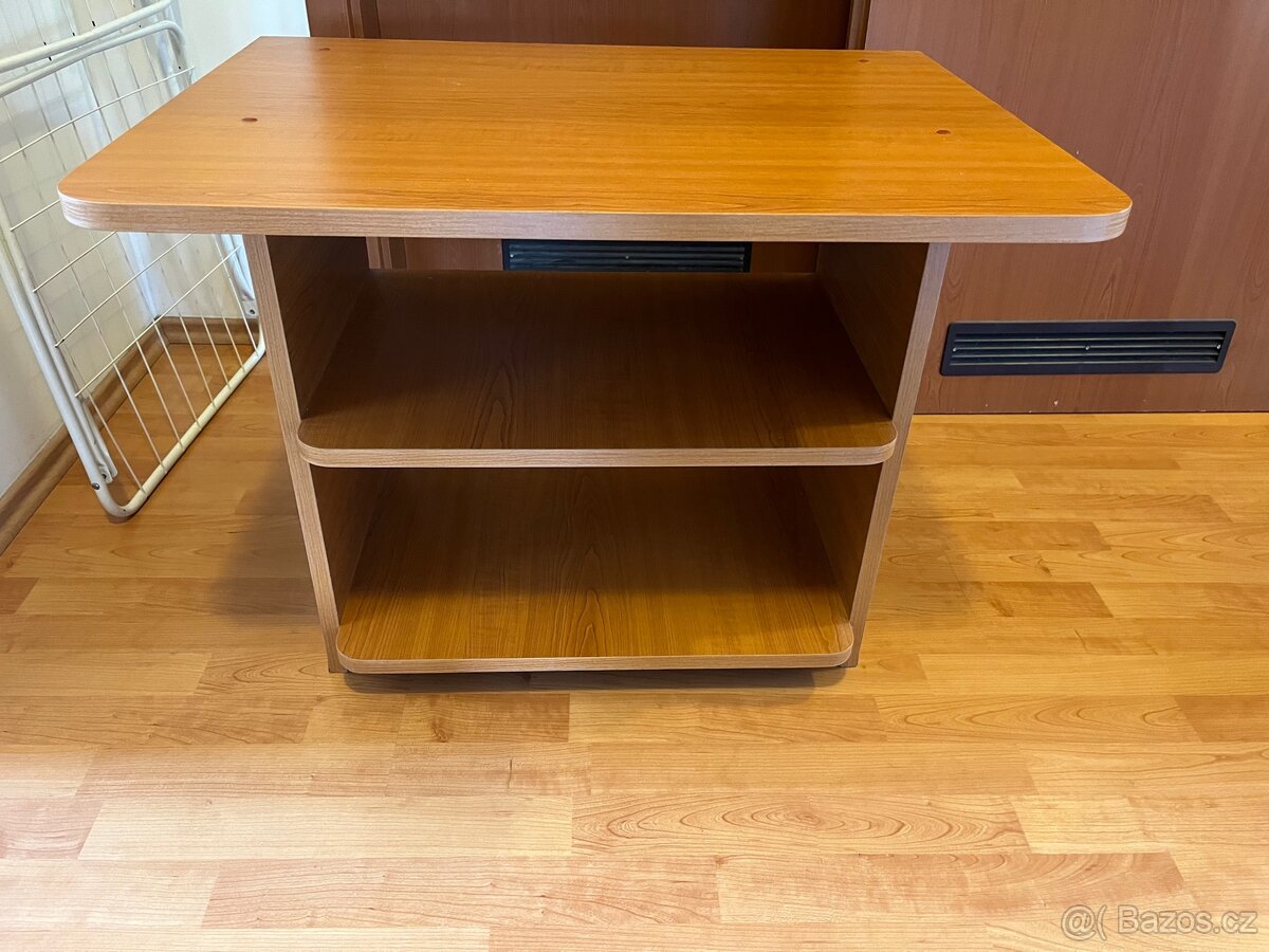 Prodám tv stolek