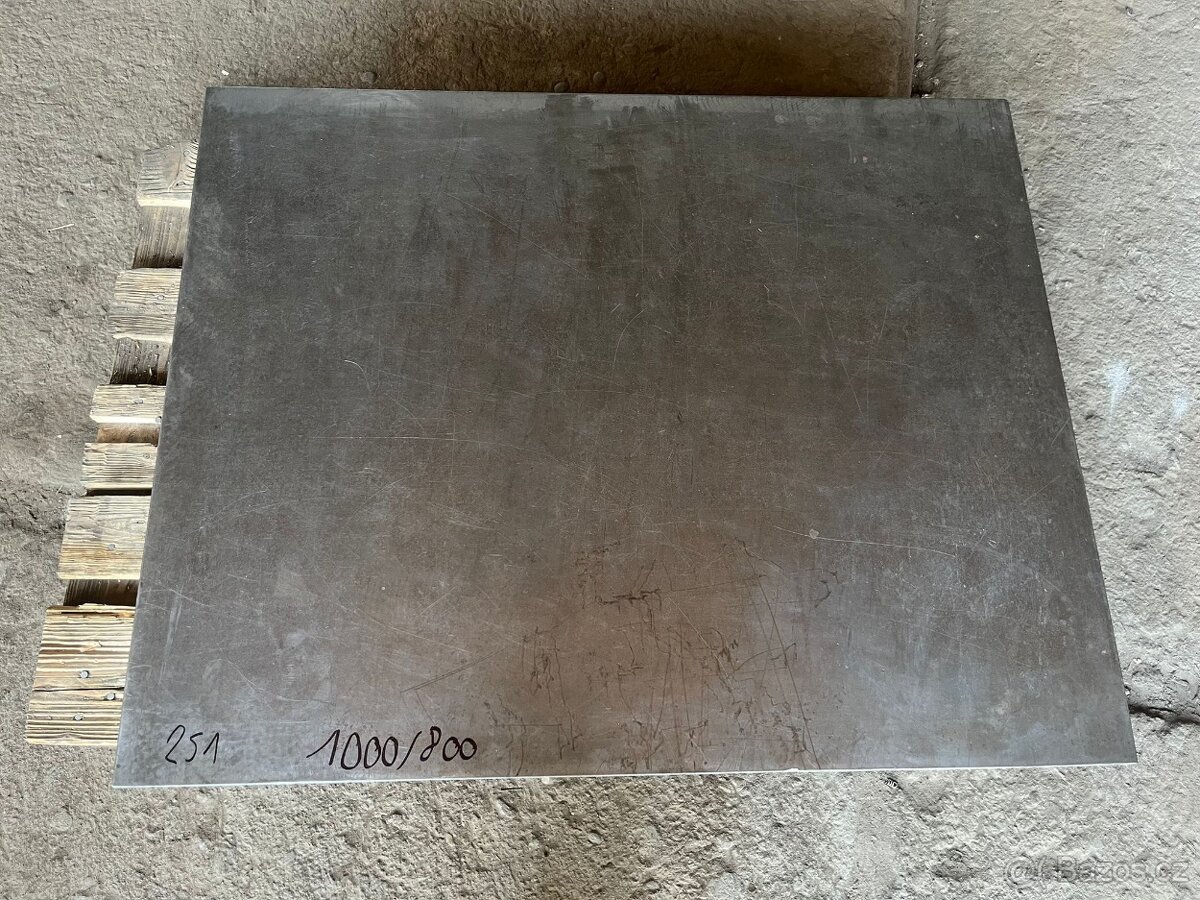 Rýsovací deska / pracovní stůl 1000×800