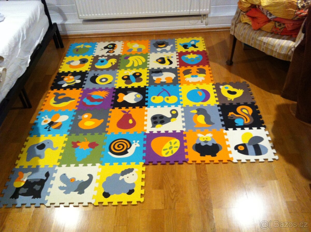 Pěnový koberec