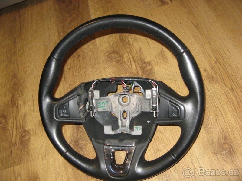 Kožený volant Renault