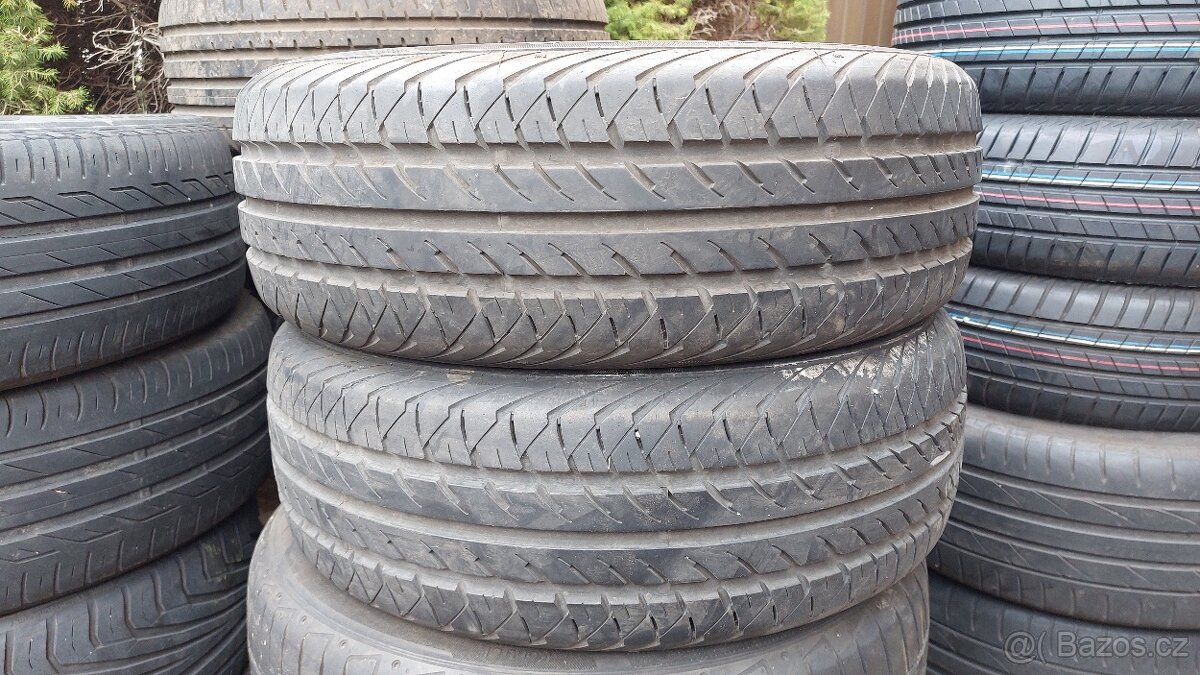 Pneu letní, 2 ks, rozměr 195/60/16C, 99/97H, zn. CONTINENTAL