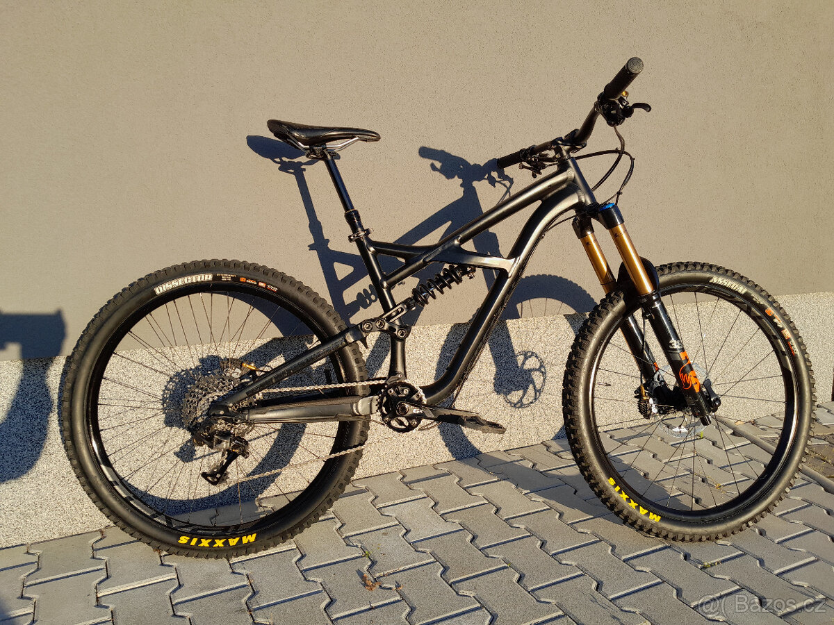 Specialized Enduro Comp 650b výborný stav