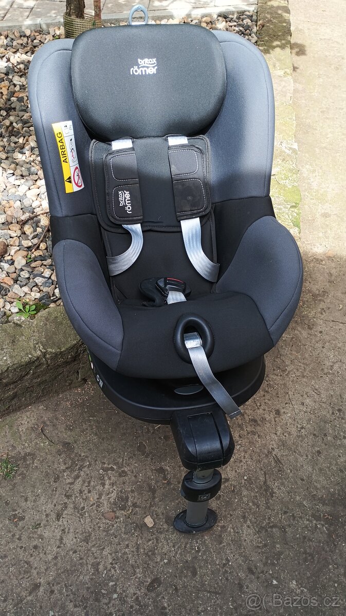 Autosedačka Britax Römer dualfix 2R
